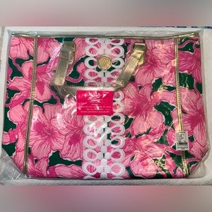Lilly Pulitzer Hibis Kiss print tote bag new